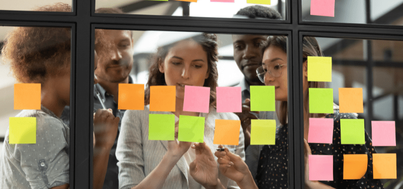 Learning agile learn brainstorming with post-it notes