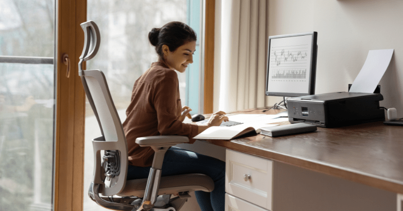 healthy workspace to improve mental performance